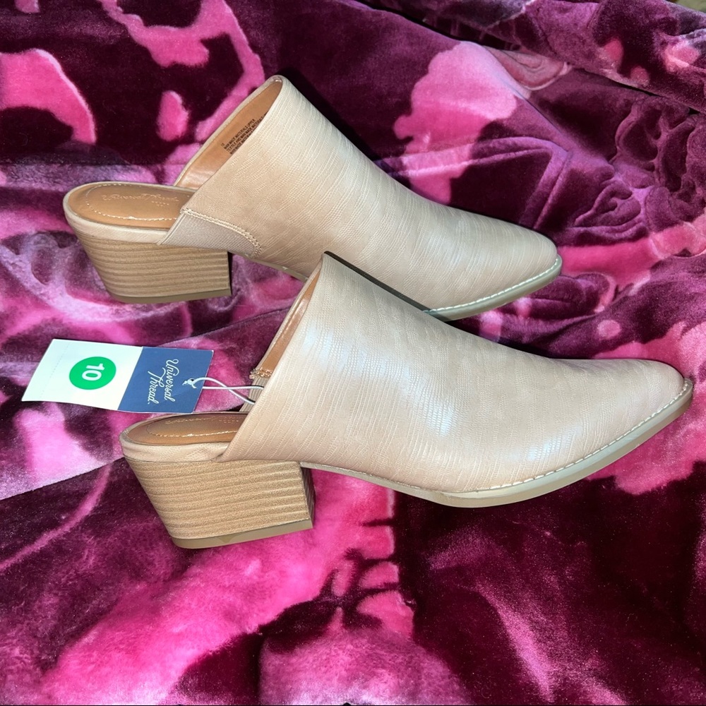 *NWT* Taupe Mule Heels